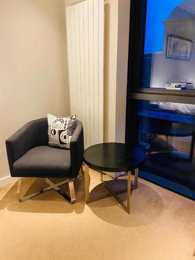 Quartermile Meadows View 2 Bedroom - With Free Parking Appartement